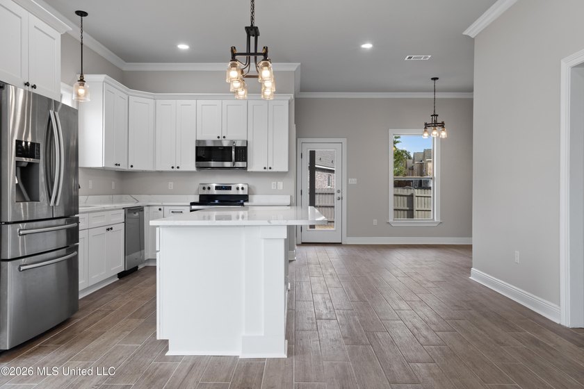 Discover the perfect blend of peace-of-mind living and prime - photo 18