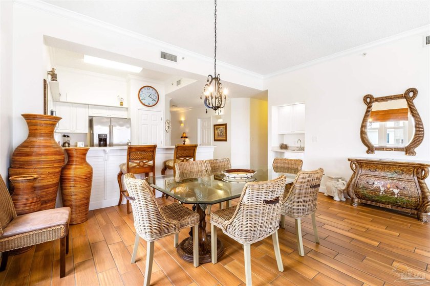 EXPERIENCE TRUE PERDIDO KEY LIFE FROM THIS 4-BEDROOM WEST-CORNER - photo 8
