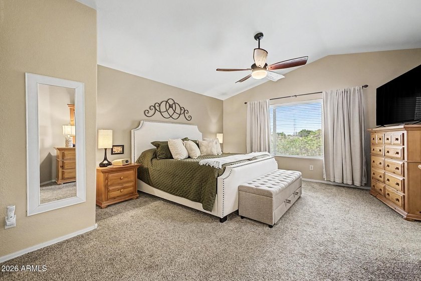 Welcome to this beautifully maintained, original-owner residence - photo 19