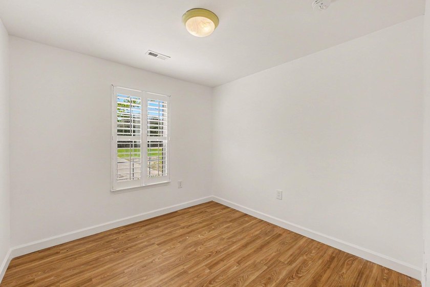 Welcome to this beautiful home in the heart of West Ashley - photo 26