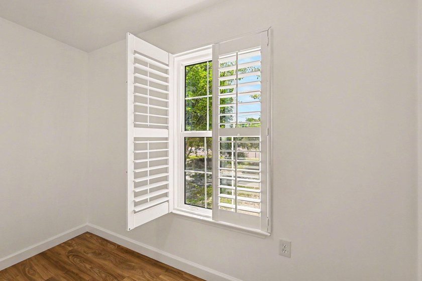 Welcome to this beautiful home in the heart of West Ashley - photo 28