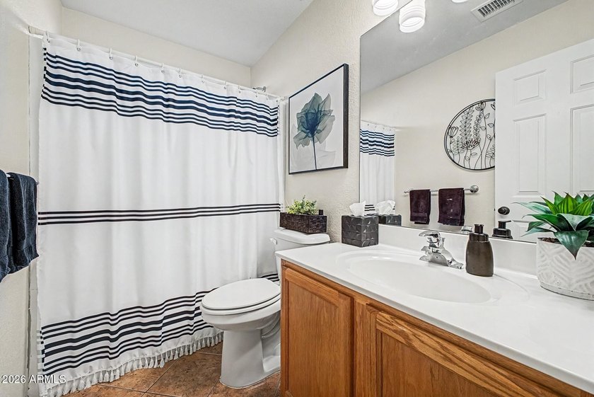 Welcome to this beautifully maintained, original-owner residence - photo 29