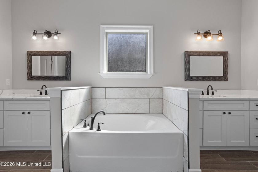 Discover the perfect blend of peace-of-mind living and prime - photo 32