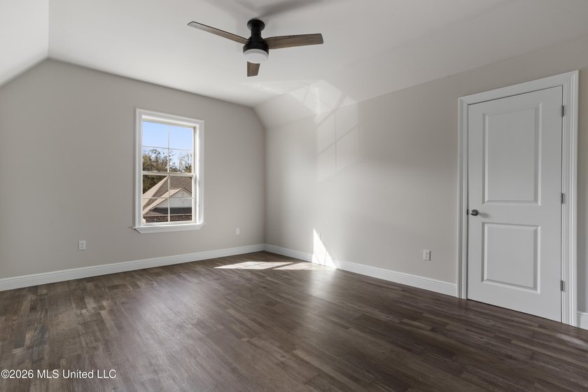 Discover the perfect blend of peace-of-mind living and prime - photo 40