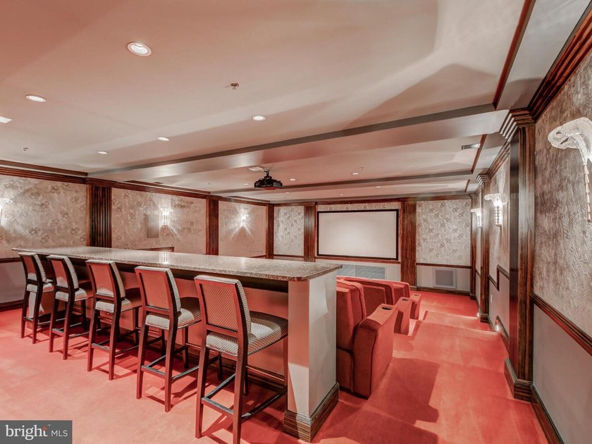 Exceptional two-bedroom, two full and one-half bath luxury - photo 45