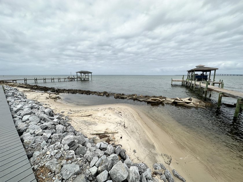 Here's your chance to build your dream home on the water with - photo 2