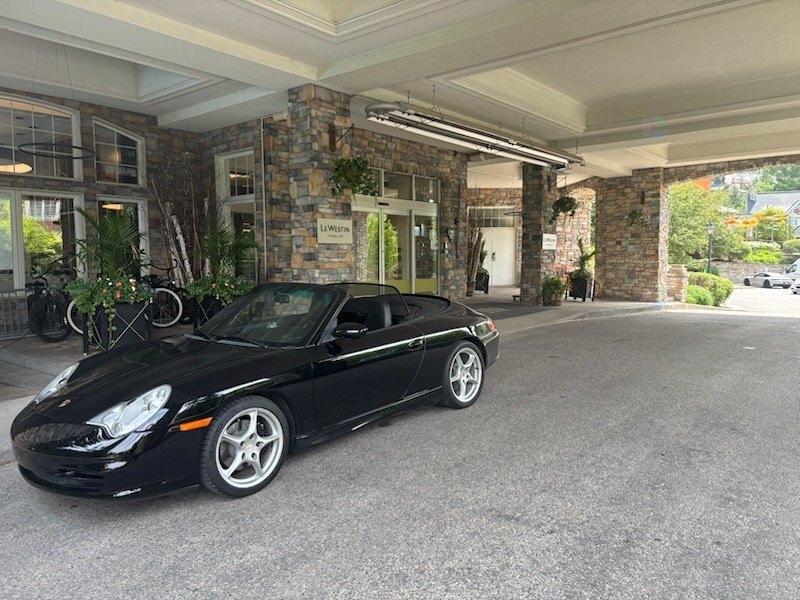 Rare on the market: two-bedroom unit located on the 2nd floor - photo 2