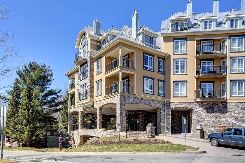 Rare on the market: two-bedroom unit located on the 2nd floor - photo 3