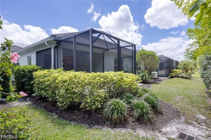 This attached villa in Windsong is move-in ready for you to - photo 19