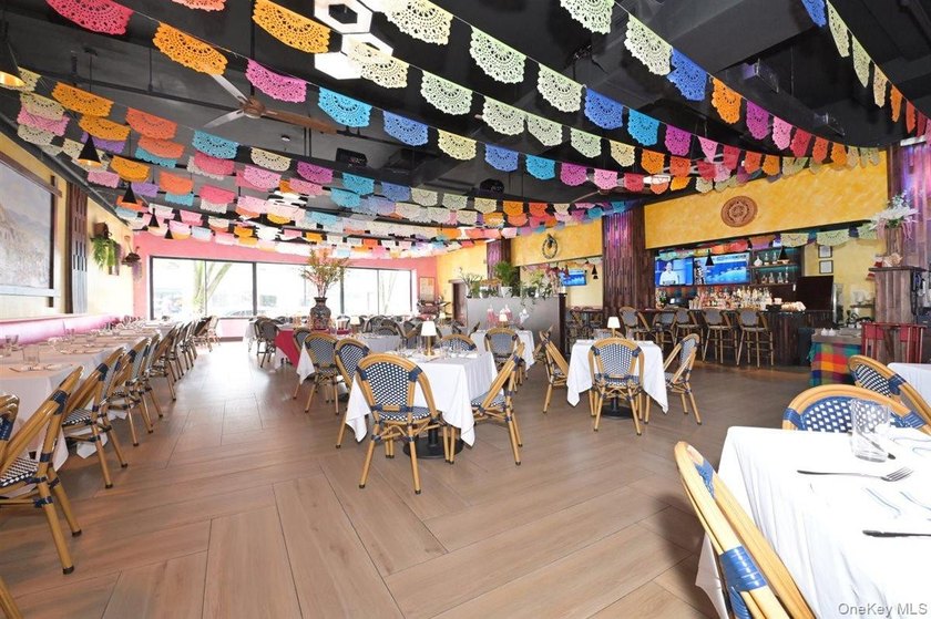 Welcome to Mama Rosa Restaurant, a warm and inviting dining - photo 10