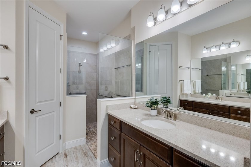 This attached villa in Windsong is move-in ready for you to - photo 27