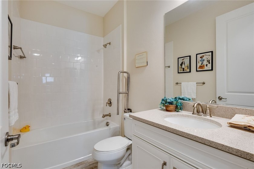 This attached villa in Windsong is move-in ready for you to - photo 29