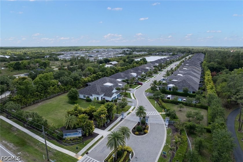 This attached villa in Windsong is move-in ready for you to - photo 35