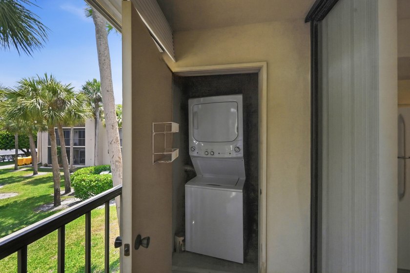 Spacious 2-bedroom, 2-bath corner unit located on the second - photo 17