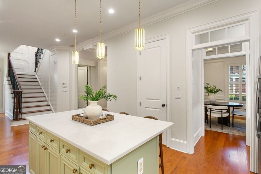 Welcome to 608 Concord Lake Ln SE, where timeless style - photo 19