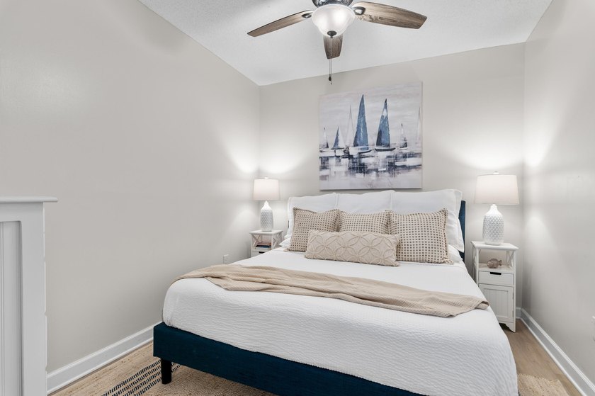 Experience breathtaking Gulf views from this beautifully - photo 20