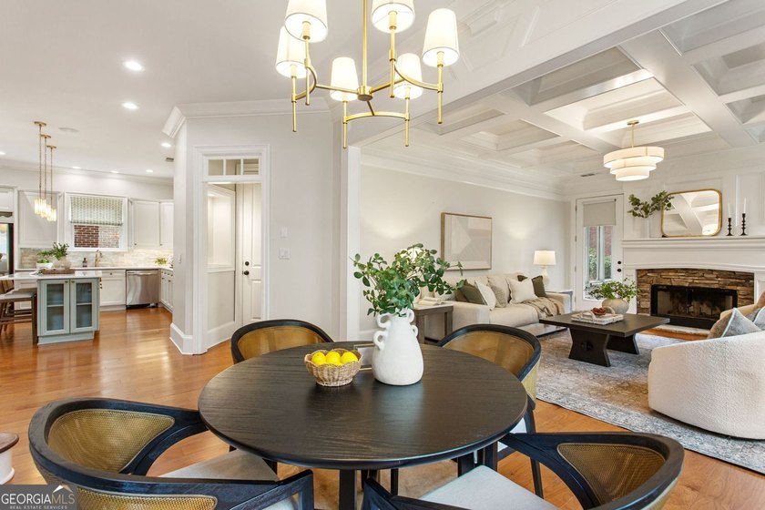Welcome to 608 Concord Lake Ln SE, where timeless style - photo 24