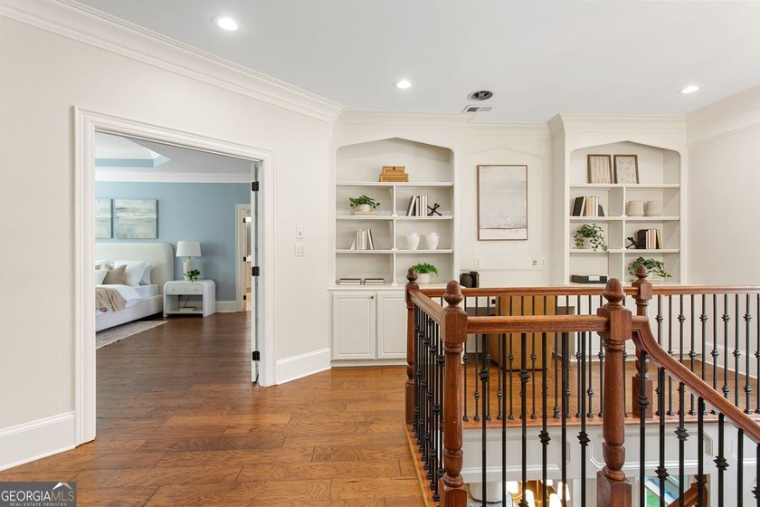 Welcome to 608 Concord Lake Ln SE, where timeless style - photo 30