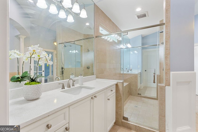 Welcome to 608 Concord Lake Ln SE, where timeless style - photo 42