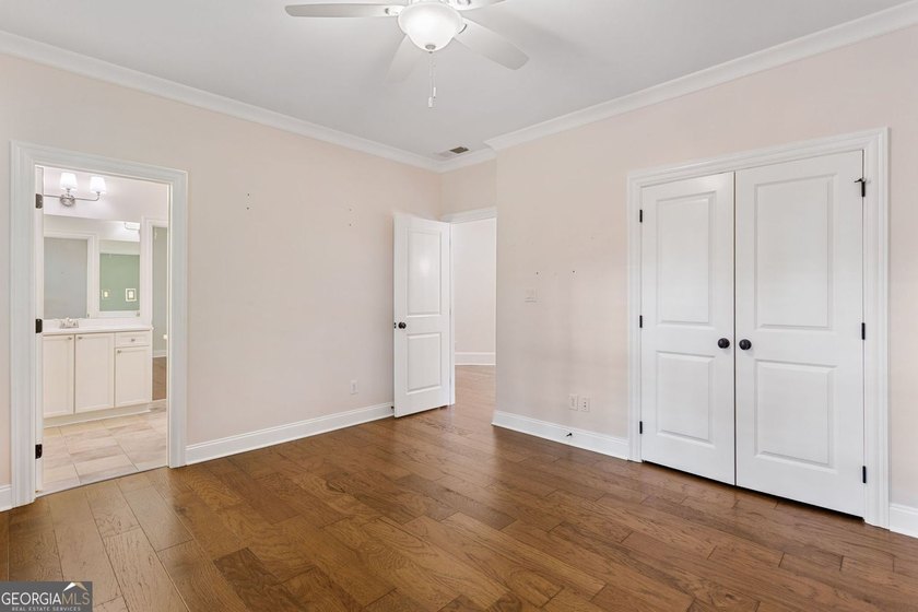 Welcome to 608 Concord Lake Ln SE, where timeless style - photo 49