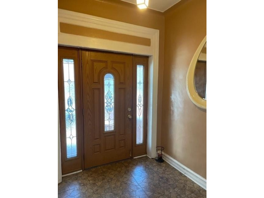 Lovely Solid Brick 3 Family home in the heart of Bensonhurst - photo 6