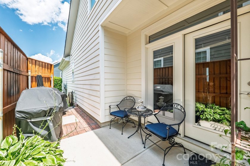 Welcome to this beautiful home in The Villages at Cramerton - photo 29