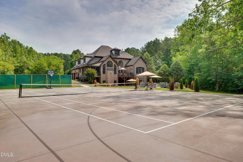 Discover unparalleled privacy and executive luxury in a - photo 5
