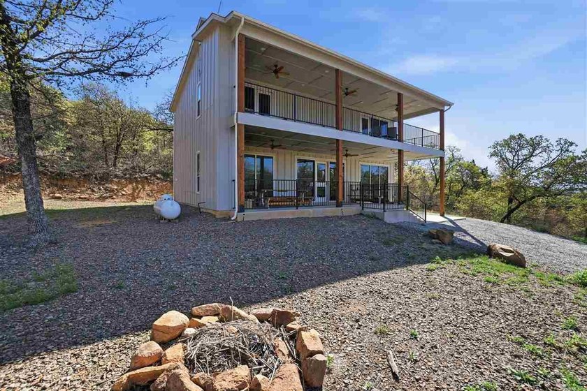 Spacious Modern Retreat in Charming Medicine Park - Proven - photo 3