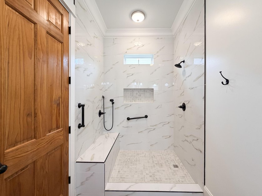 Welcome to the highly desirable and adorable Bellegrass - photo 25