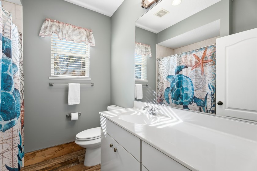Beautifully maintained 3-bed, 2.1 bath home with 2 car garage - photo 27