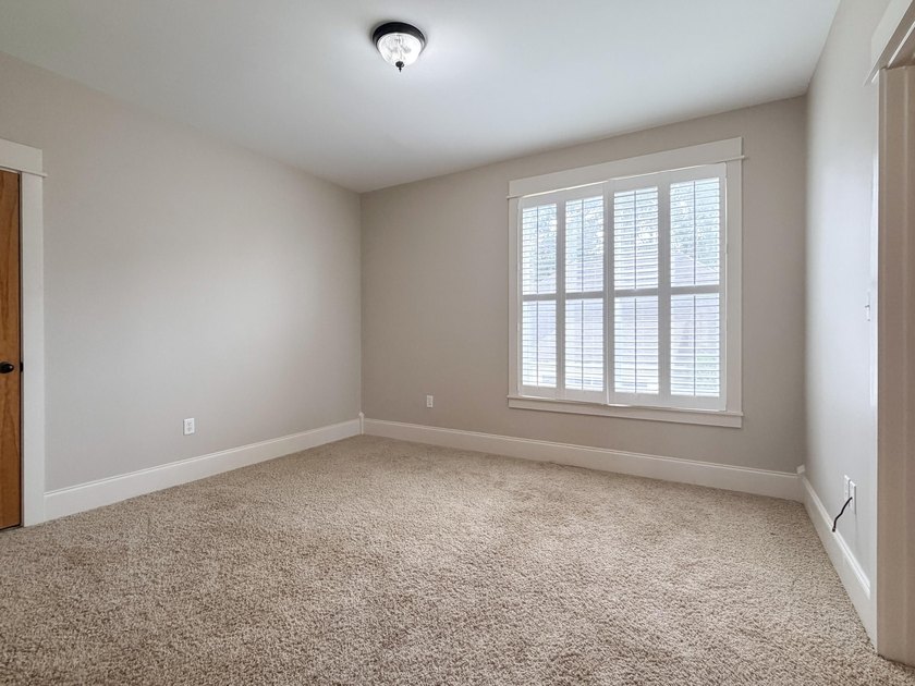 Welcome to the highly desirable and adorable Bellegrass - photo 40