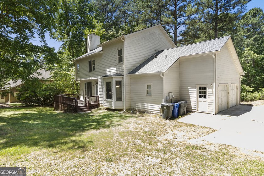 Spacious, stylish, and move-in ready! This beautifully updated - photo 4