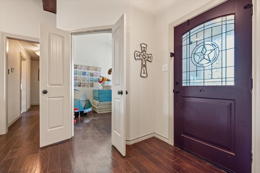 Welcome to this fantastic home located in Hillcrest Country Club - photo 11