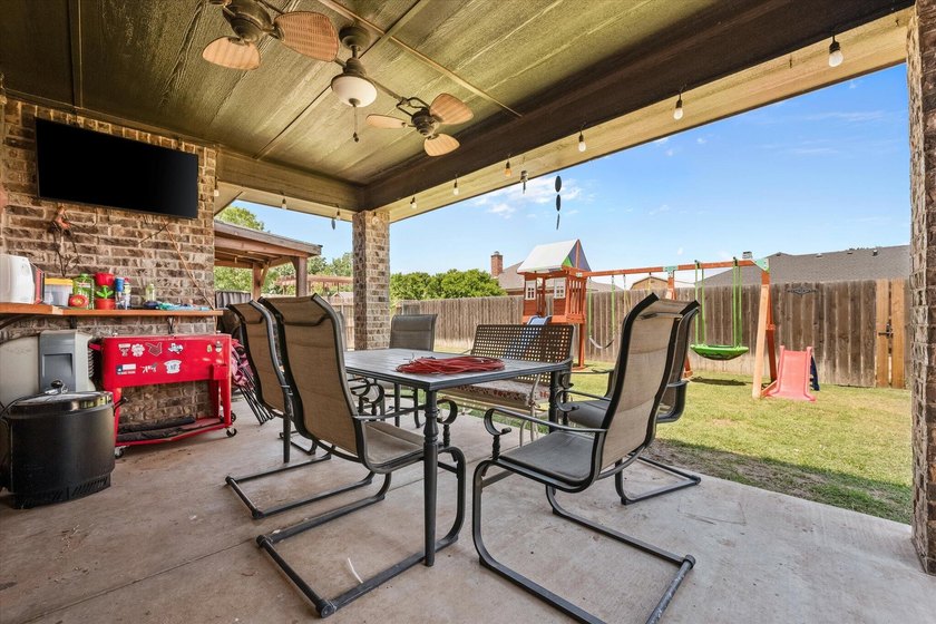 Welcome to this fantastic home located in Hillcrest Country Club - photo 22