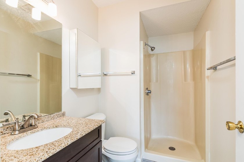 Welcome to a beautiful 2-bedroom, 2-bath home in the heart of - photo 23