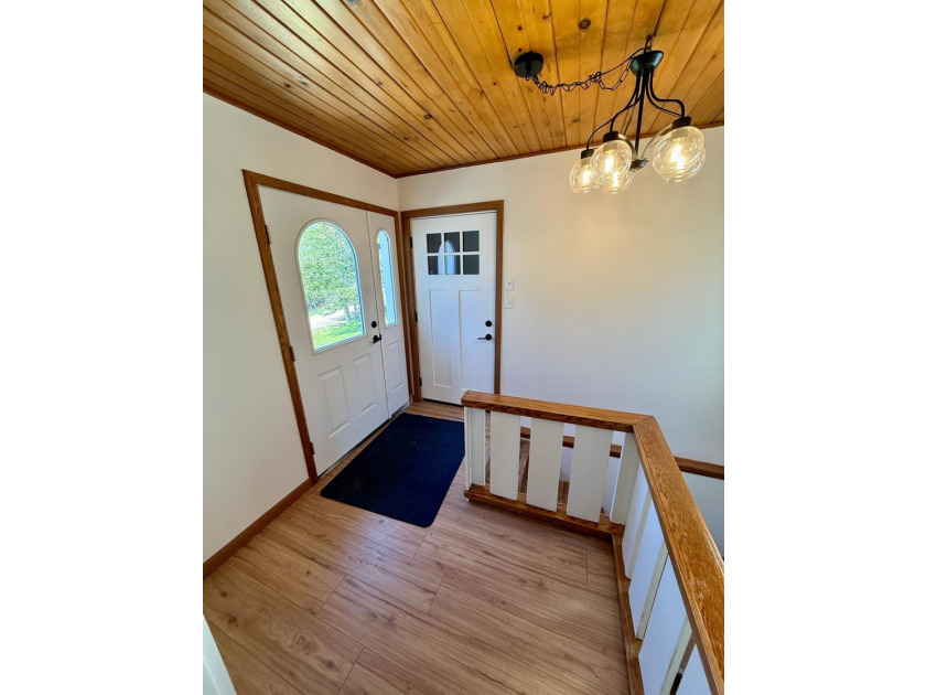 Welcome to lake life on beautiful Big Twin Lake! This - photo 25
