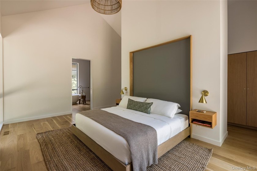 Brand new in one of Shelter Island's premier enclaves along - photo 18