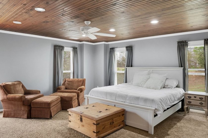 Welcome to your perfect blend of peaceful country living and - photo 31
