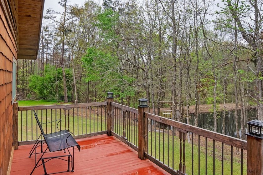 Welcome to your perfect blend of peaceful country living and - photo 42