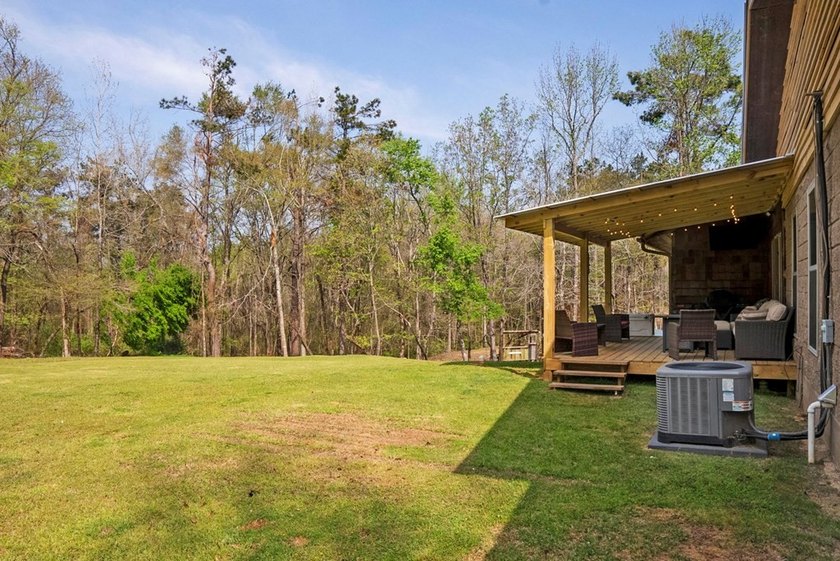 Welcome to your perfect blend of peaceful country living and - photo 49