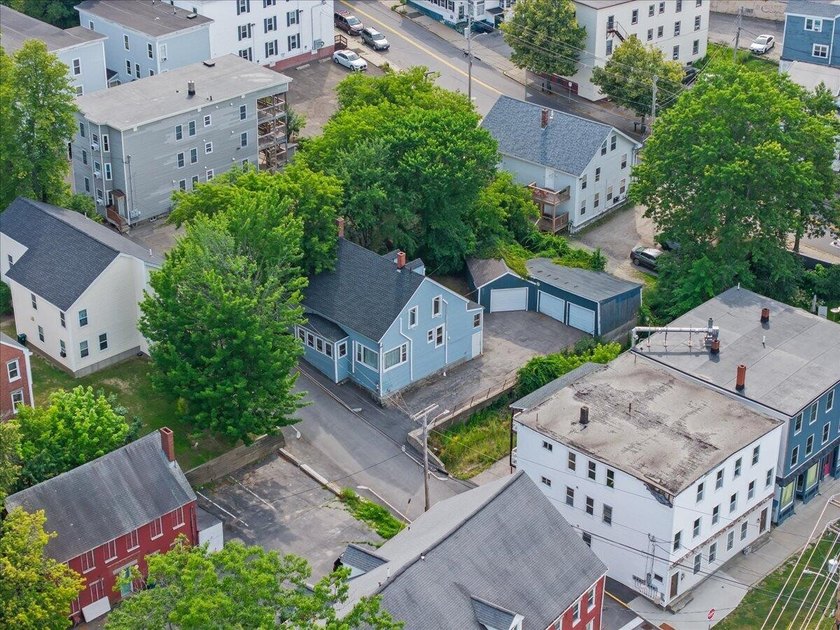 This updated duplex offers a solid opportunity for both - photo 3