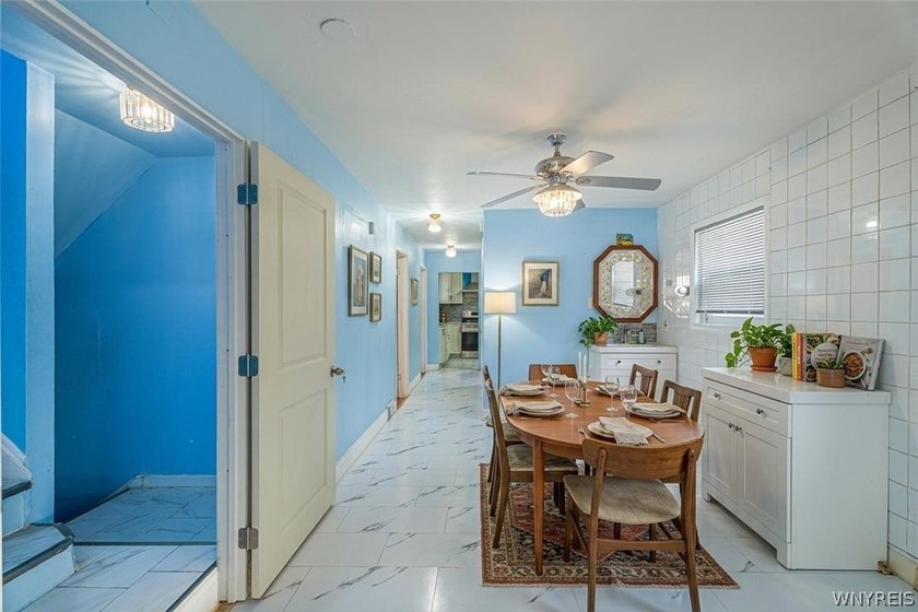 Welcome to this beautifully well-maintained and move-in-ready - photo 8