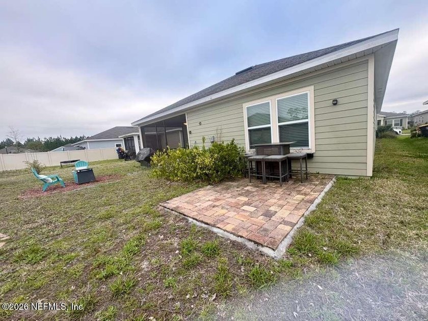 Located in a quiet area of Jacksonville, this property at 9723 - photo 14