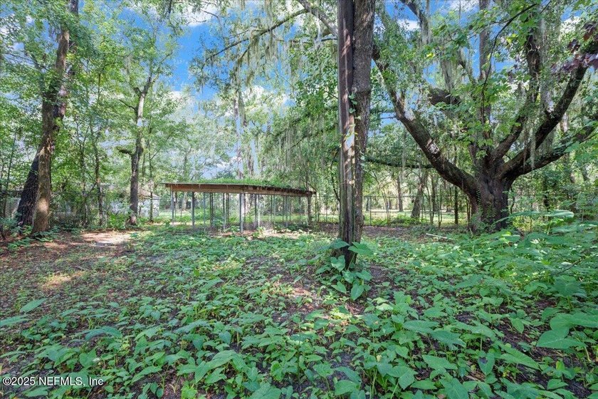 Don't miss out on this amazing opportunity to own 2 prime lots - photo 19