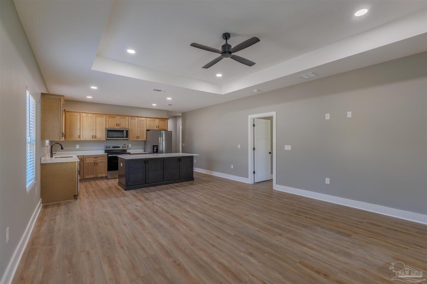 $5k seller Concessions and a new NEW FENCED YARD .. builder had - photo 26