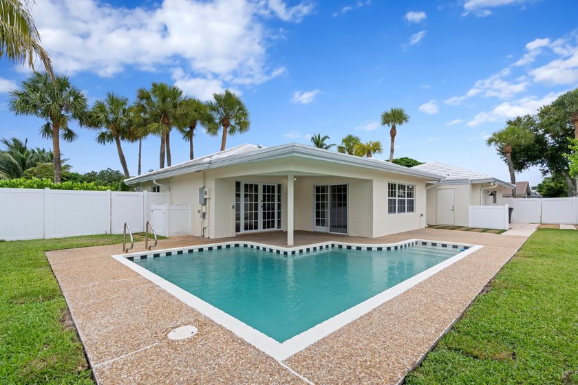 ABSOLUTELY GORGEOUS SINGLE STORY HOME | PRIME EAST BOCA RATON - photo 27