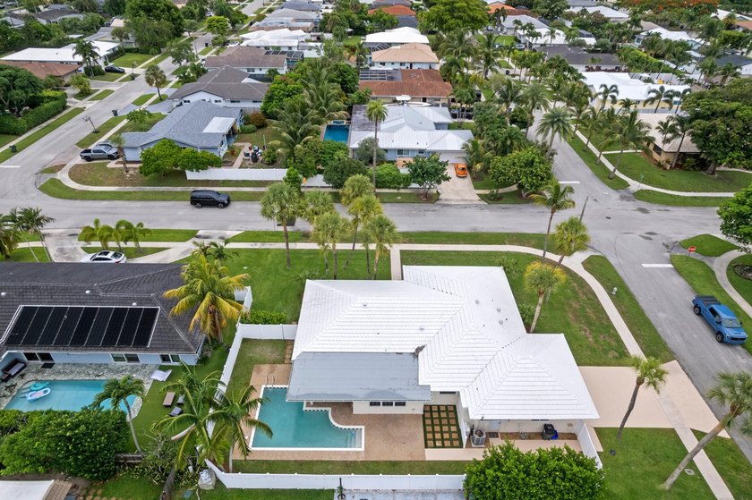 ABSOLUTELY GORGEOUS SINGLE STORY HOME | PRIME EAST BOCA RATON - photo 32