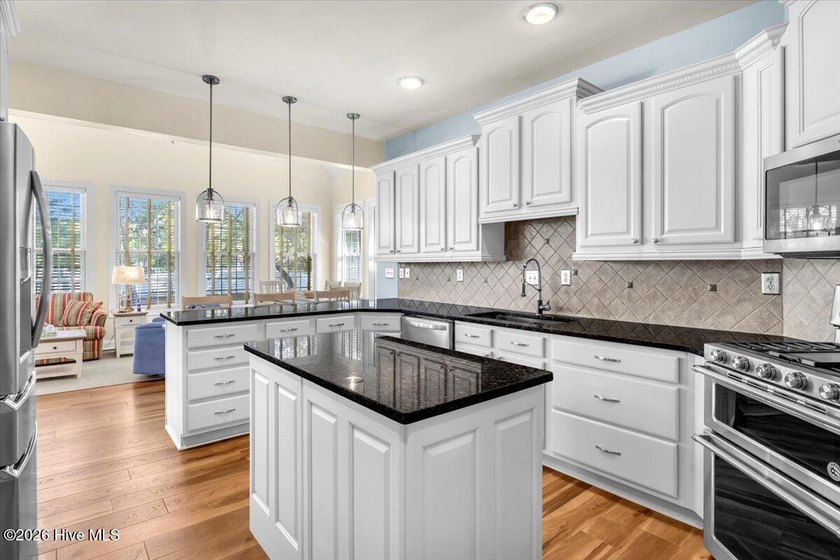 A rare Southport offering--over 4,300 square feet of Lowcountry - photo 33