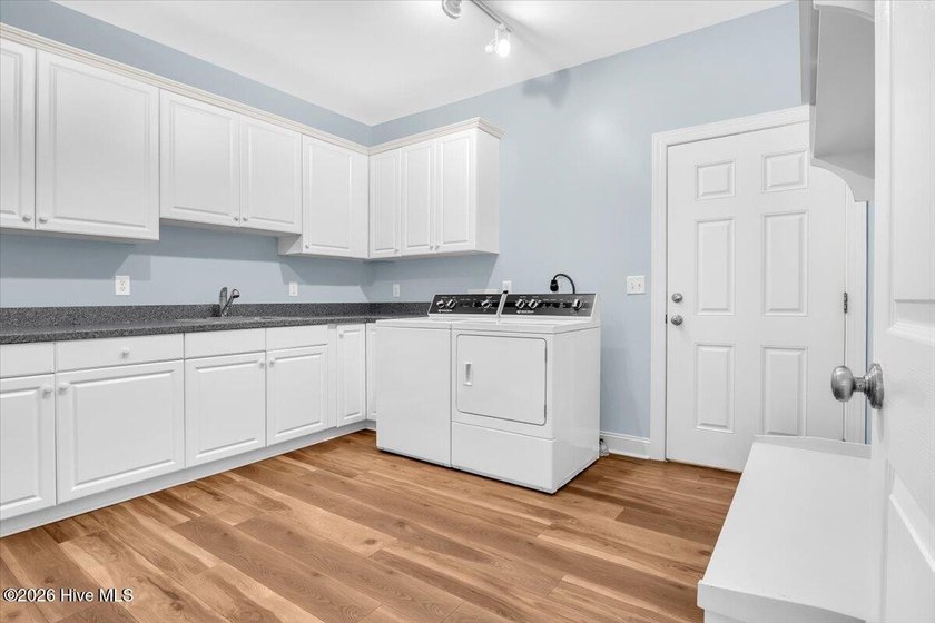 A rare Southport offering--over 4,300 square feet of Lowcountry - photo 36