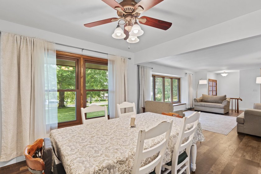 BEST OF BOTH WORLDS - Oconomowoc schools and amenities + Ixonia - photo 8